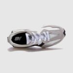 ⁦New Balance 327 - נעלי ניו באלאנס⁩ – תמונה ⁦3⁩