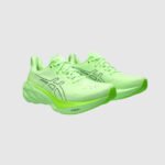 ⁦Asics Novablast 4 Illuminate - נעלי אסיקס⁩ – תמונה ⁦2⁩