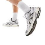 ⁦Asics Gel 1130 Trainers In White Clay Canyon - נעלי אקסיקס⁩ – תמונה ⁦4⁩