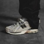 ⁦New Balance 1906r Reflection Black Gold - נעלי ניו באלאנס⁩ – תמונה ⁦4⁩