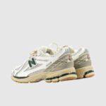 ⁦New Balance 1906r Cream Green - נעלי ניו באלאנס⁩ – תמונה ⁦3⁩