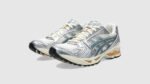 ⁦Asics Gel-Kayano 14 Birch Pure Silver Teal Gold - נעלי אקסיקס⁩ – תמונה ⁦2⁩