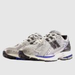 ⁦New Balance 1906R Silver Metallic Blue - נעלי ניו באלאנס⁩ – תמונה ⁦2⁩