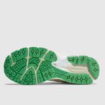 ⁦New Balance 2002R GANNI Turtledove - נעלי ניו באלאנס⁩ – תמונה ⁦3⁩