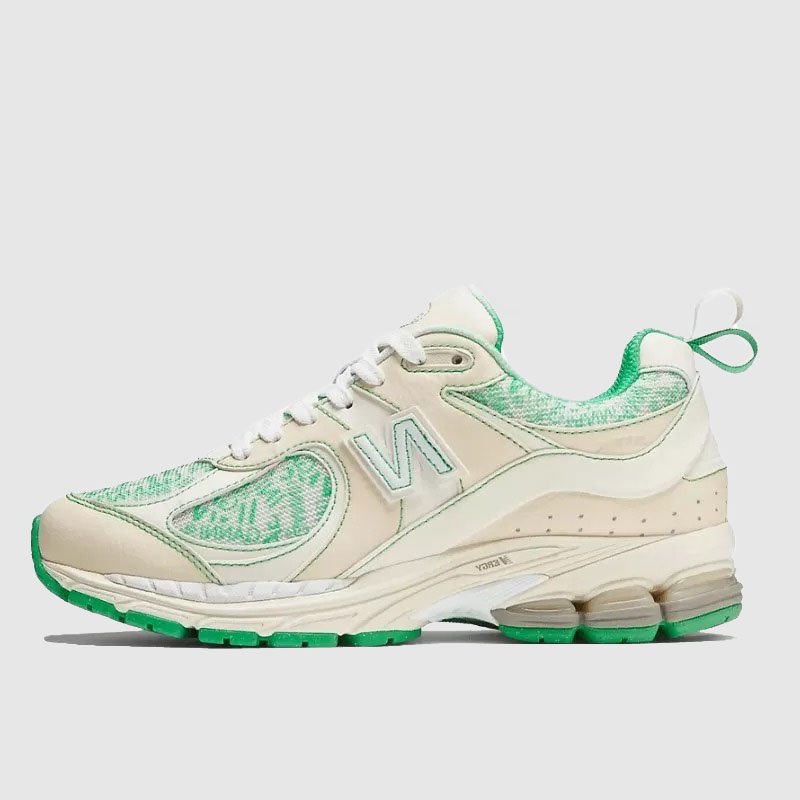 new-balance-2002r-ganni-turtledove-2 New Balance 2002R GANNI Turtledove - נעלי ניו באלאנס – תמונה 1