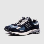 ⁦New Balance 2002R Protection Pack Dark Navy - נעלי ניו באלאנס⁩ – תמונה ⁦2⁩
