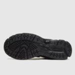 ⁦New Balance 2002R The Basement Grey Sail Black - נעלי ניו באלאנס⁩ – תמונה ⁦3⁩