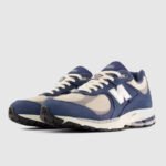 ⁦New Balance 2002R Vintage Indigo Calm Taupe - נעלי ניו באלאנס⁩ – תמונה ⁦2⁩